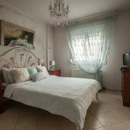 Dina's House Volos