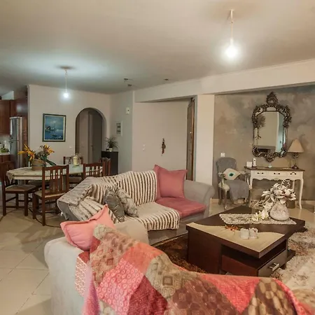 Dina's House Villa *